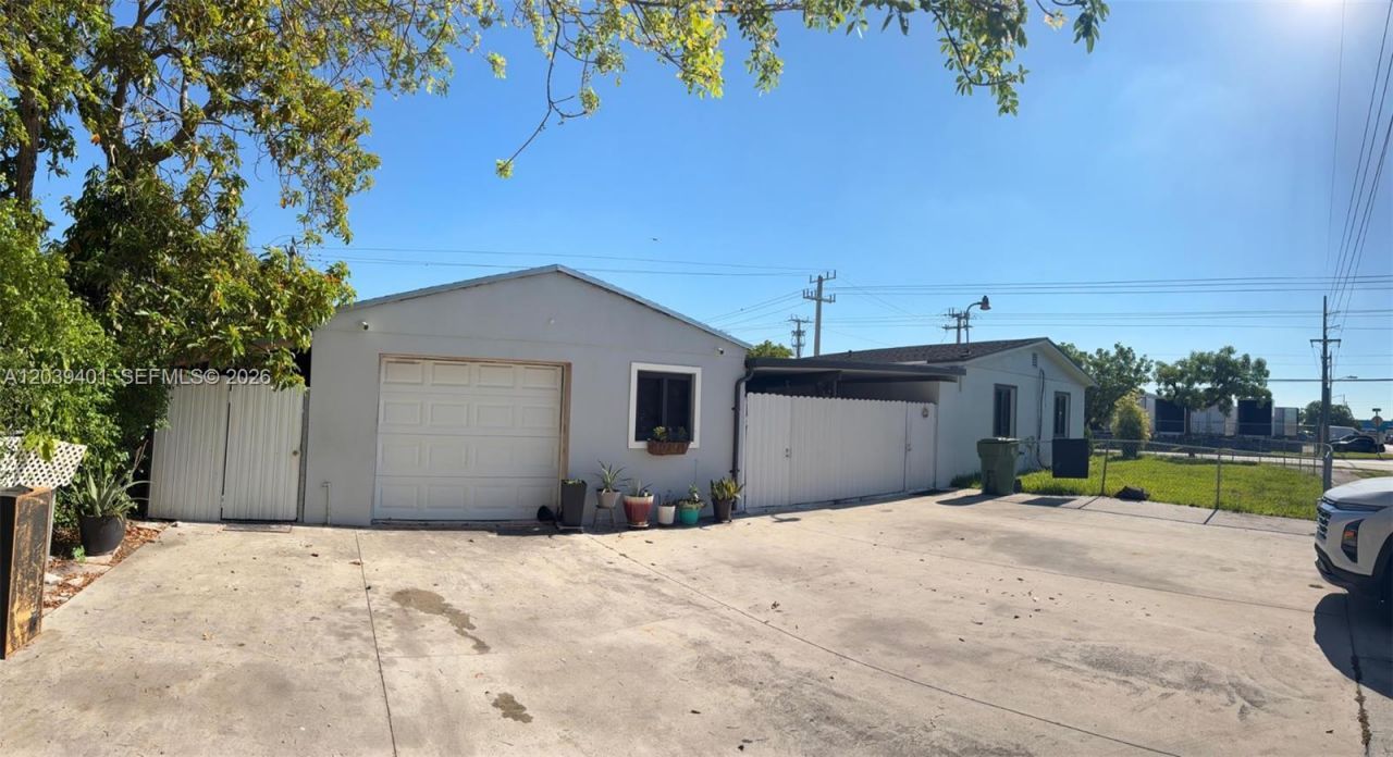 3320 E 10th Ave , Hialeah, FL 33013 Photo