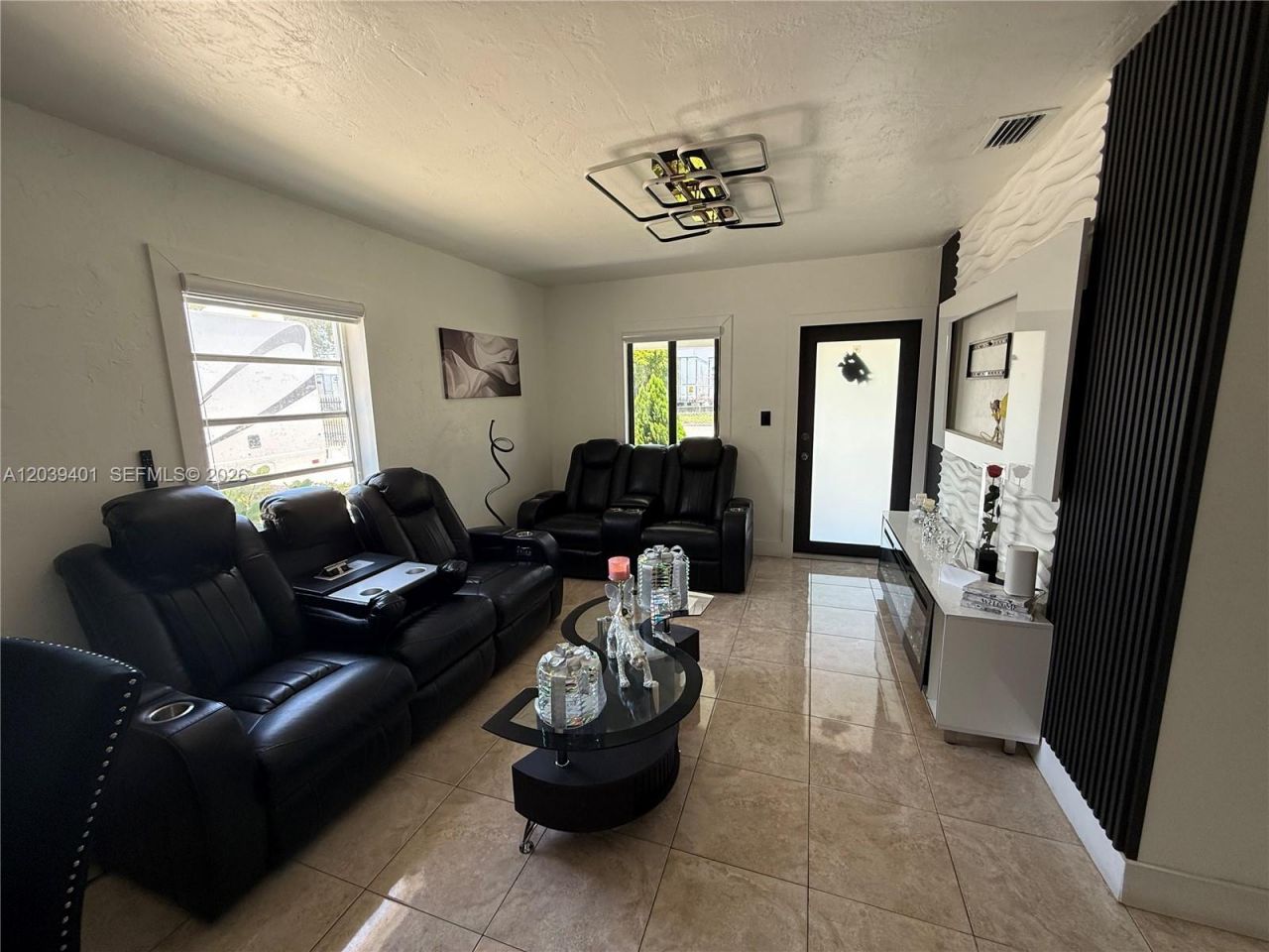 3320 E 10th Ave , Hialeah, FL 33013 Photo
