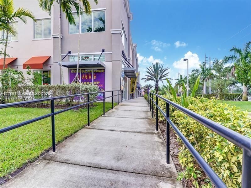 2101 SW 101st Ave , Unit 6-204, Miramar, FL 33025 Photo