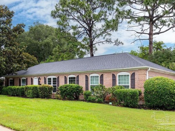 4180 Kingsberry Dr, Pensacola, FL 32504