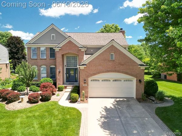 1815 Ring Neck Drive, Rochester, MI 48307