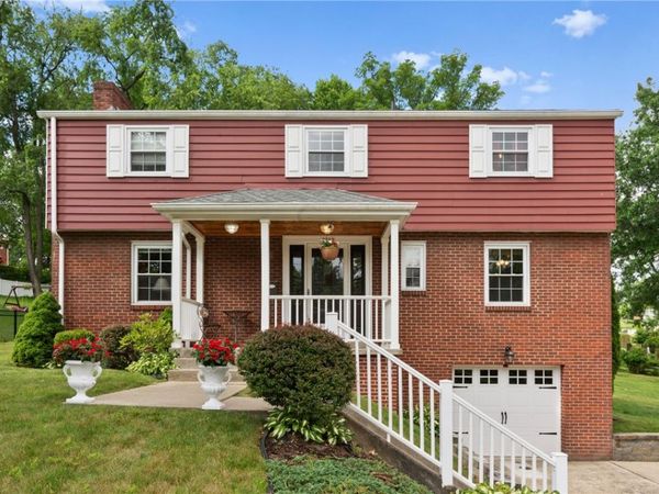 2738 Milford Drive, Bethel Park, PA 15102