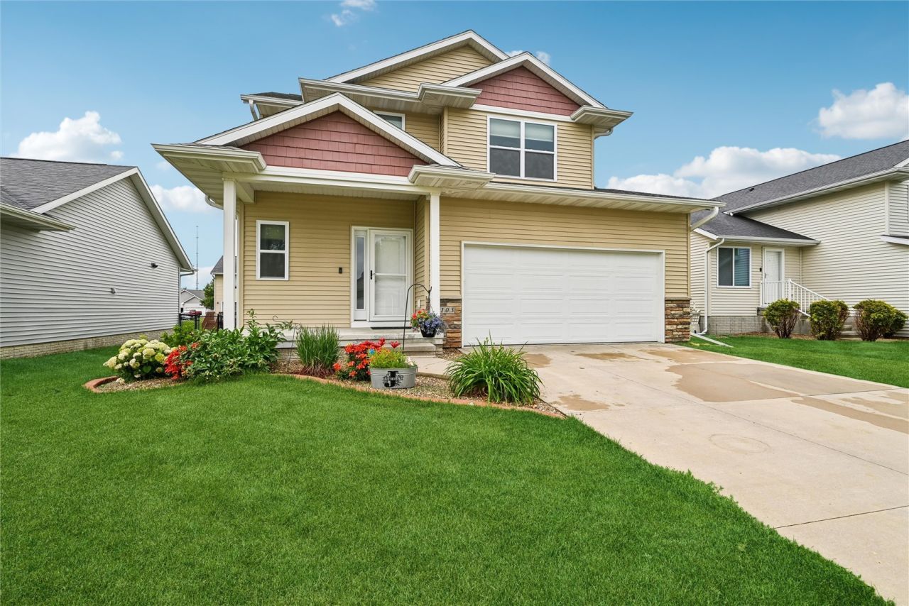 1105 Deer Run Drive Ne, Cedar Rapids, IA 52402 Main Photo