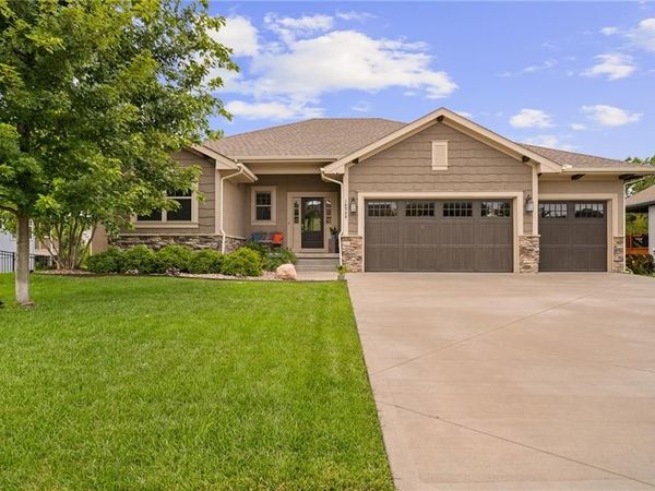 19736 Norton Street, Spring Hill, KS 66083
