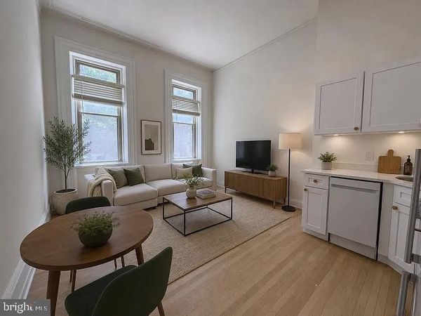 2039 GREEN STREET, Unit 1F, PHILADELPHIA, PA 19130