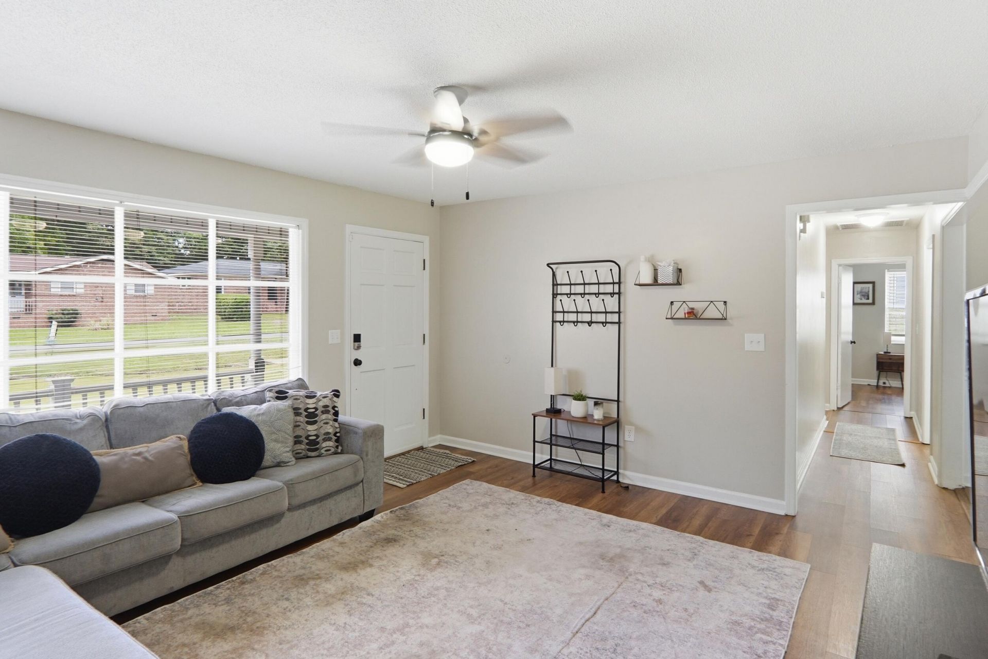 1237 Redeemer Drive Photo 8