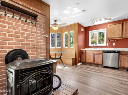 7740 Yorkshire Drive, Reno, NV 89506 Photo
