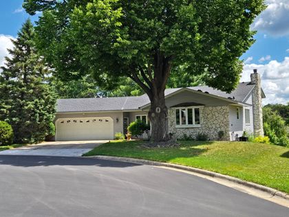 1280 Stassen Drive West Saint Paul, MN 55118