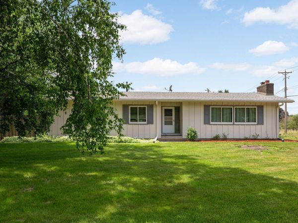 8555 Medicine Lake Road , Golden Valley, MN 55427
