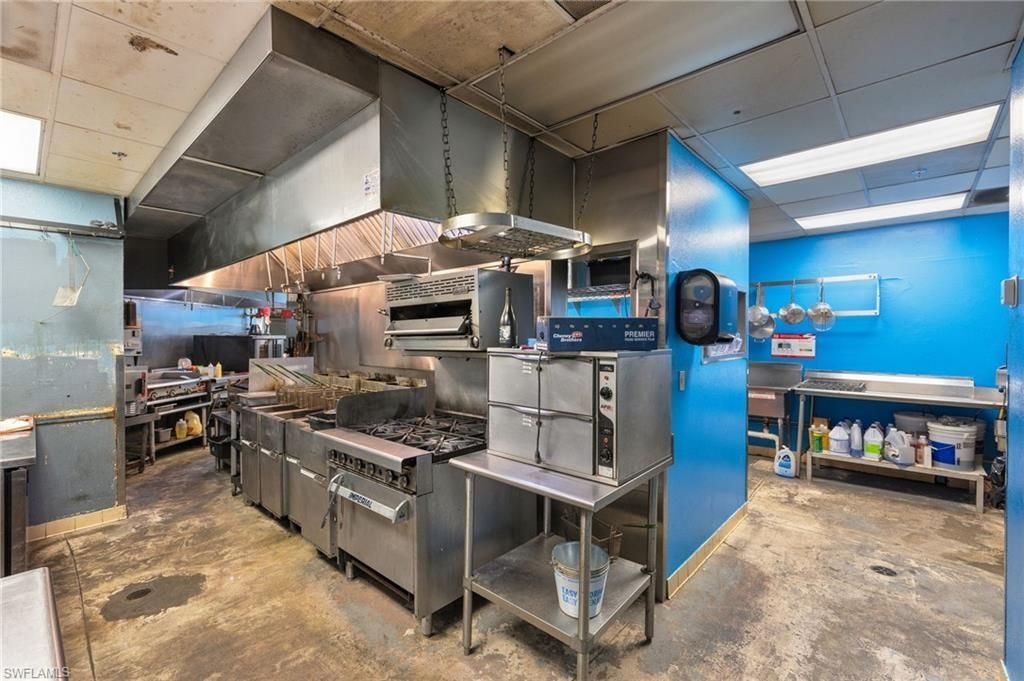 17650 San Carlos Blvd, Fort Myers Beach, FL 33931 Photo