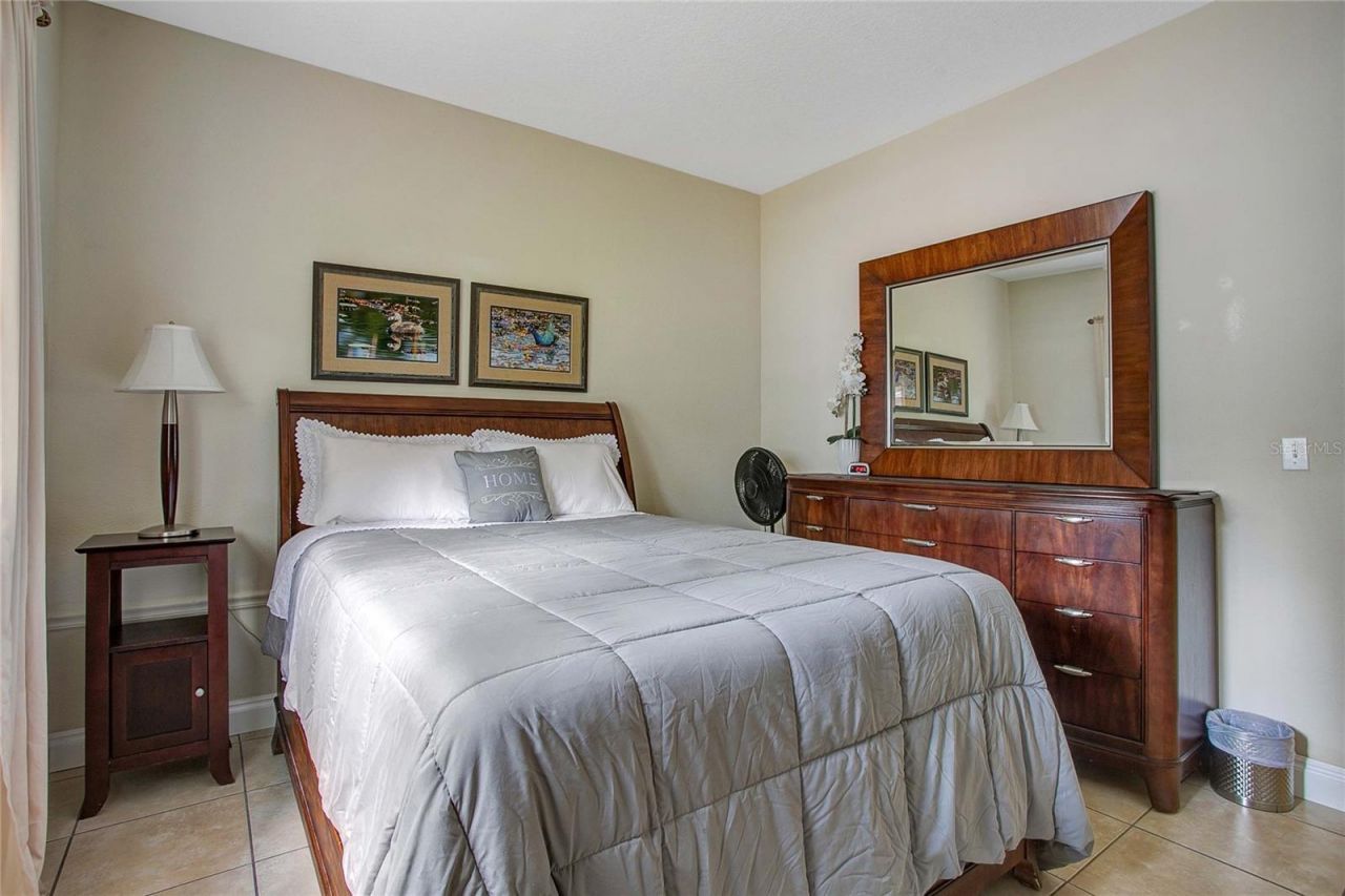 19616 Livingston Avenue , Lutz, FL 33559 Photo