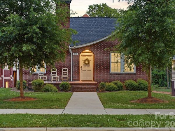 205 Grandin Road, Charlotte, NC 28208