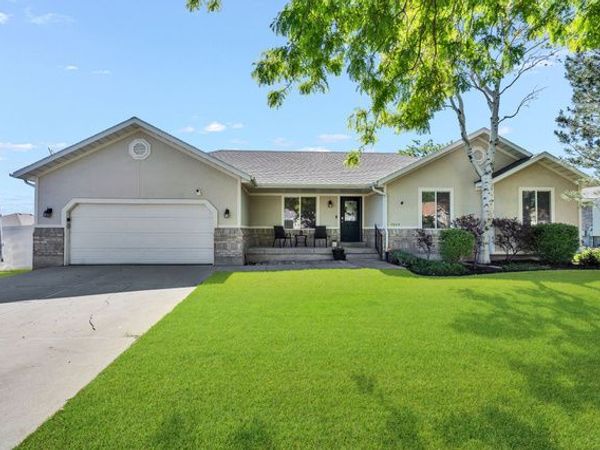 7859 S ABERCROMBIE LN W, West Jordan, UT 84088