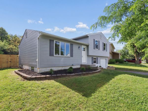 1300 Laurel Green Place , Galloway, OH 43119