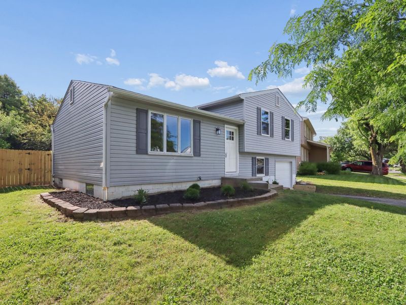 1300 Laurel Green Place, Galloway, OH 43119 Photo 1