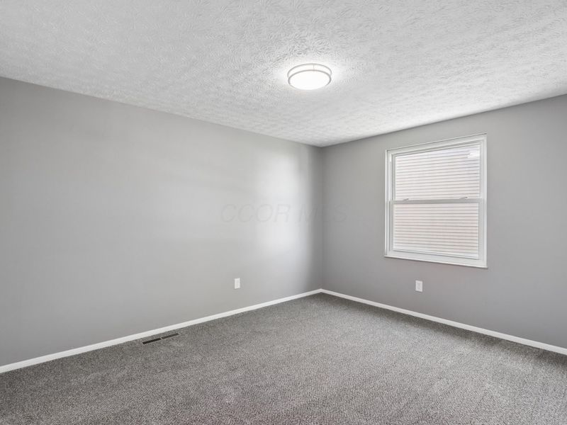 1300 Laurel Green Place, Galloway, OH 43119 Photo 16