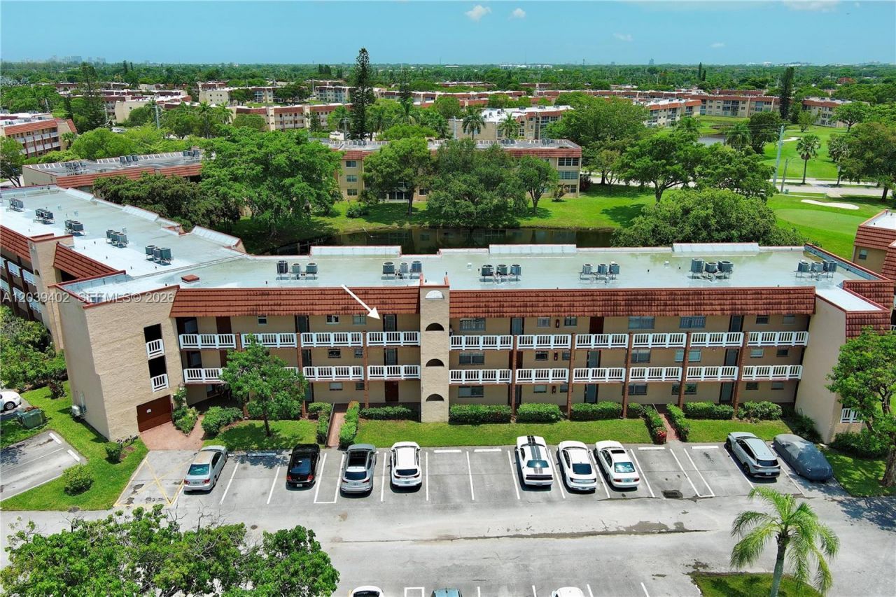 9281 Sunrise Lakes Blvd , Unit 308, Sunrise, FL 33322 Photo