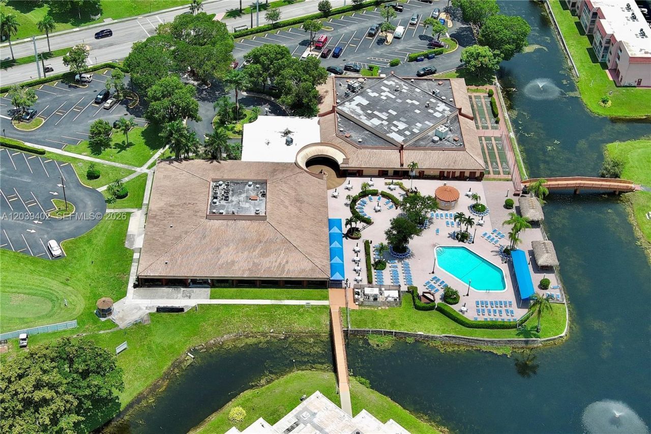 9281 Sunrise Lakes Blvd , Unit 308, Sunrise, FL 33322 Photo