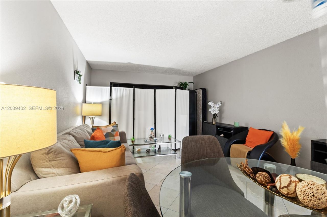 9281 Sunrise Lakes Blvd , Unit 308, Sunrise, FL 33322 Photo