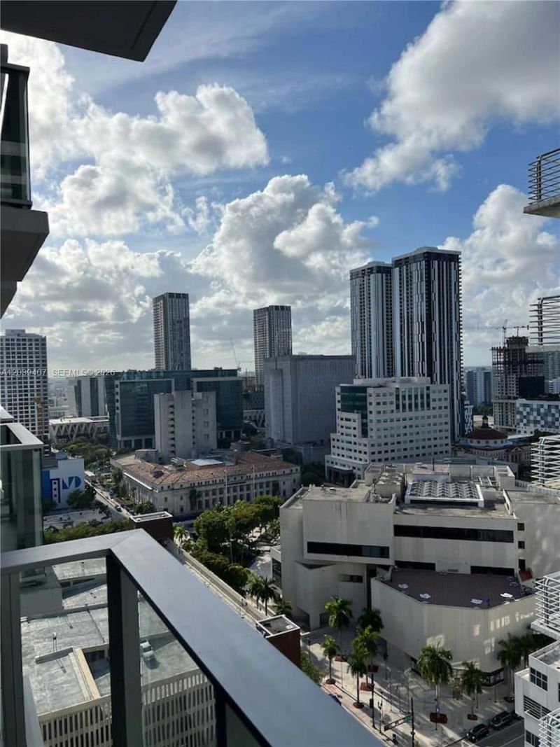 227 NE 2nd Street , Unit 2308, Miami, FL 33132 Photo