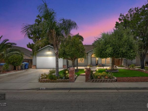 5211 Grogan Drive, Bakersfield, CA 93313