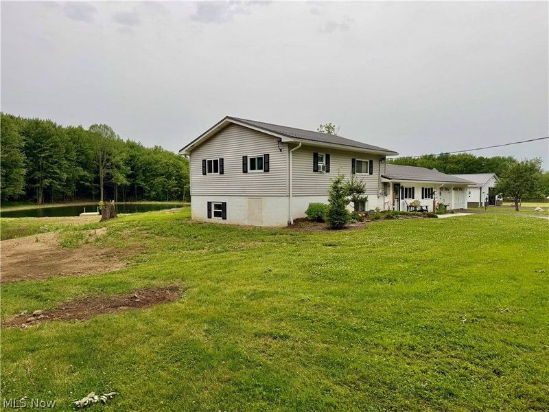 6852 Graham Road, Pierpont, OH 44082 Photo 2