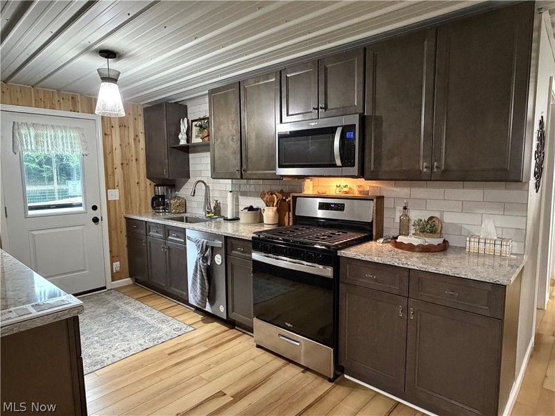 6852 Graham Road, Pierpont, OH 44082 Photo 6