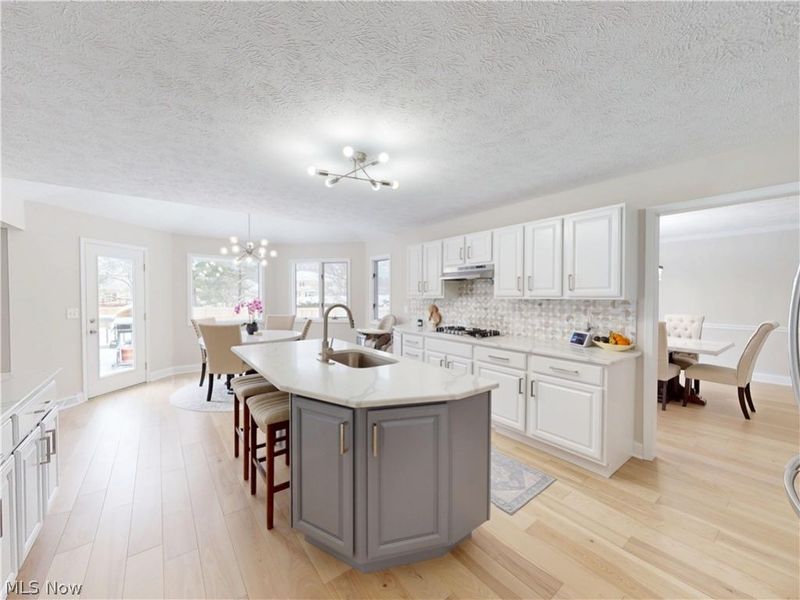 608 Dewitt Drive, Highland Heights, OH 44143 Photo 10