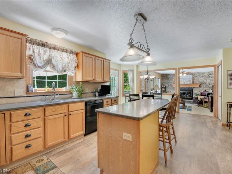 17800 Settlers Trail , Chagrin Falls, OH 44023 Photo 15