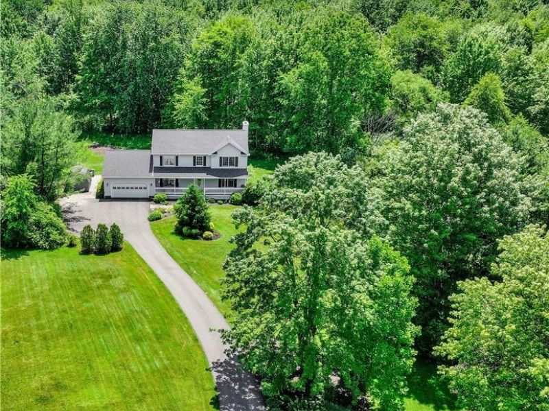 17800 Settlers Trail , Chagrin Falls, OH 44023 Photo 3
