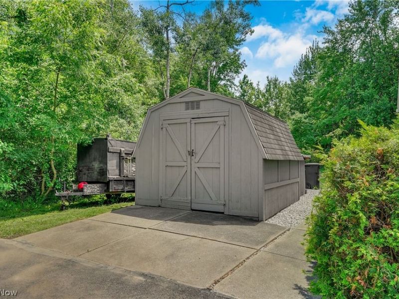 17800 Settlers Trail , Chagrin Falls, OH 44023 Photo 41