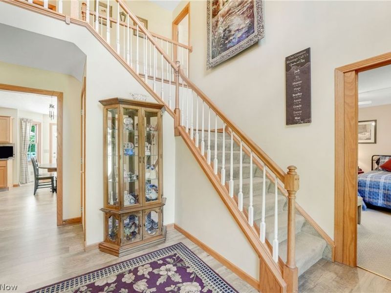 17800 Settlers Trail , Chagrin Falls, OH 44023 Photo 7