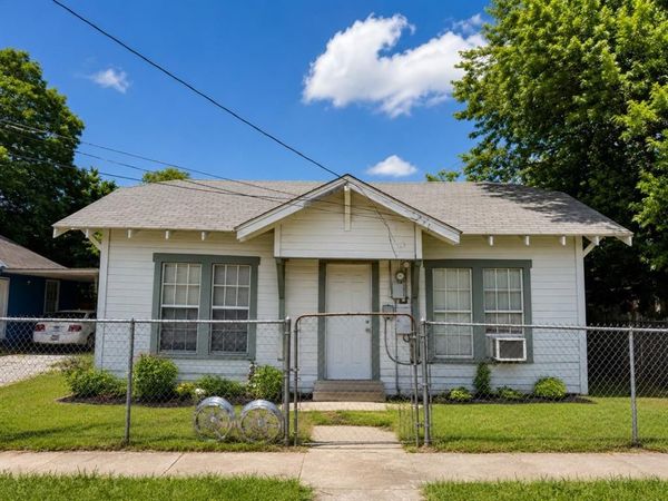 3010 Caddo Street , Greenville, TX 75401