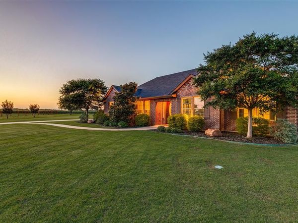 158 Whispering Winds Drive, Gunter, TX 75058