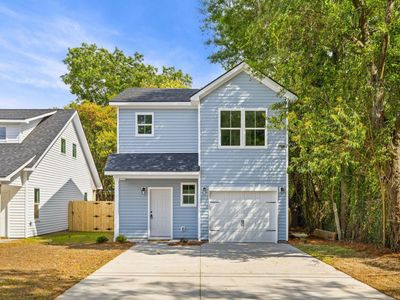 2017 Hampton Avenue, North Charleston, SC 29405