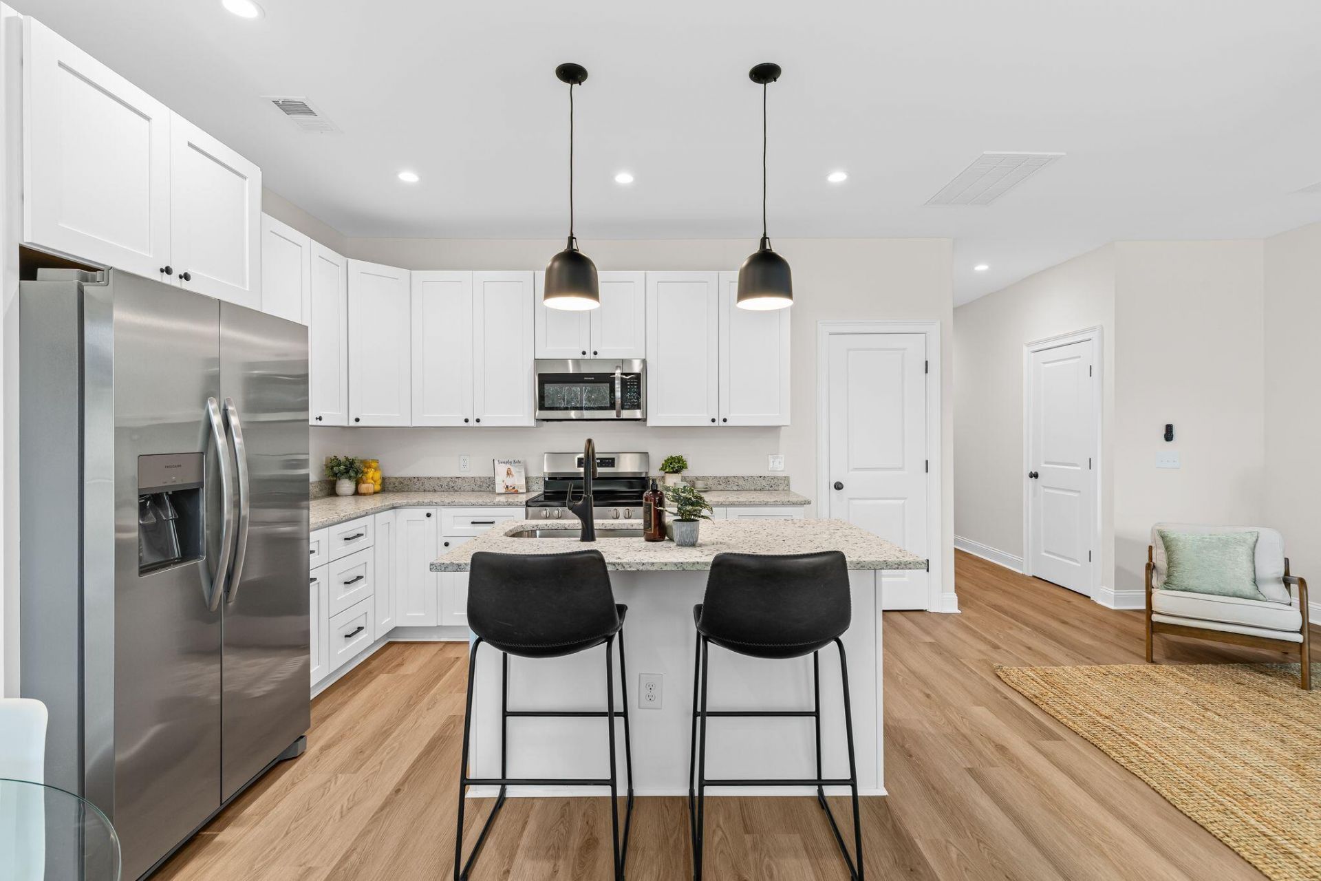 2017 Hampton Avenue Photo 10