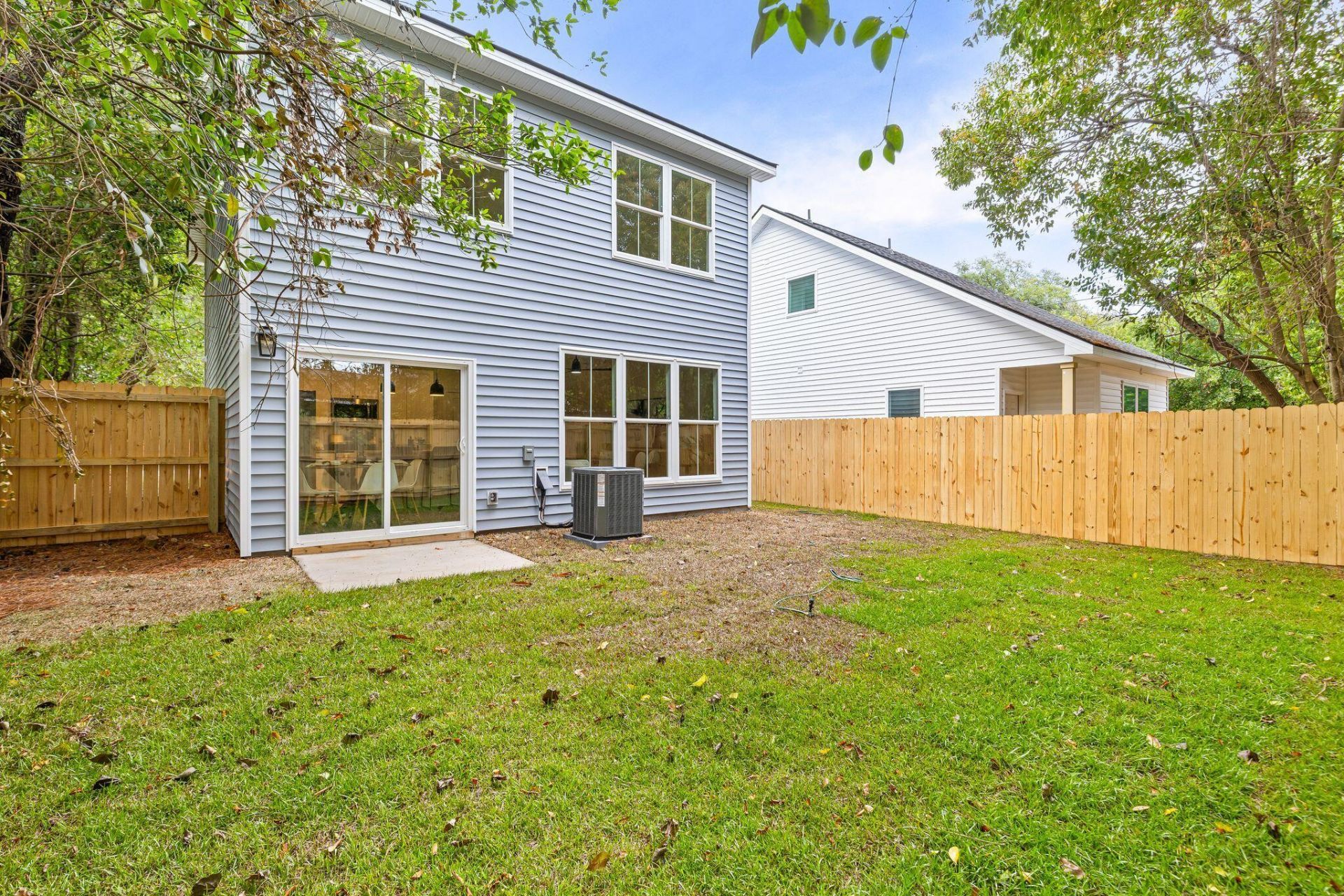 2017 Hampton Avenue Photo 14