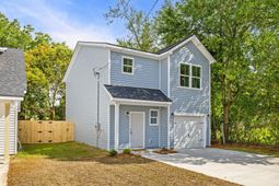 2017 Hampton Avenue photo 4