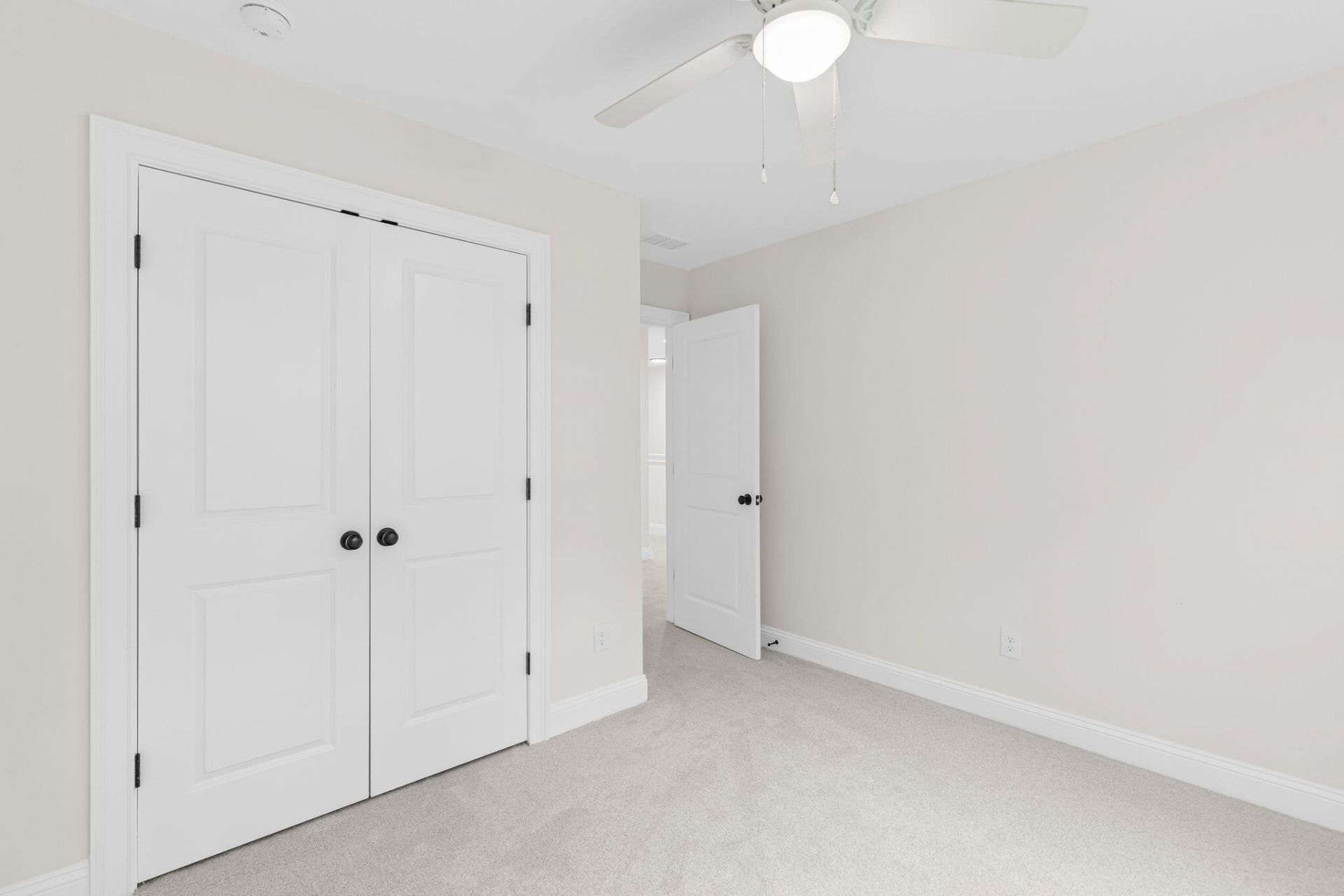 2017 Hampton Avenue Photo 30