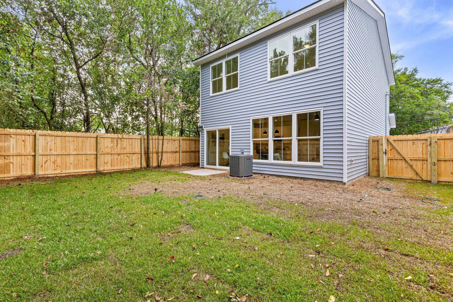 2017 Hampton Avenue Photo 33