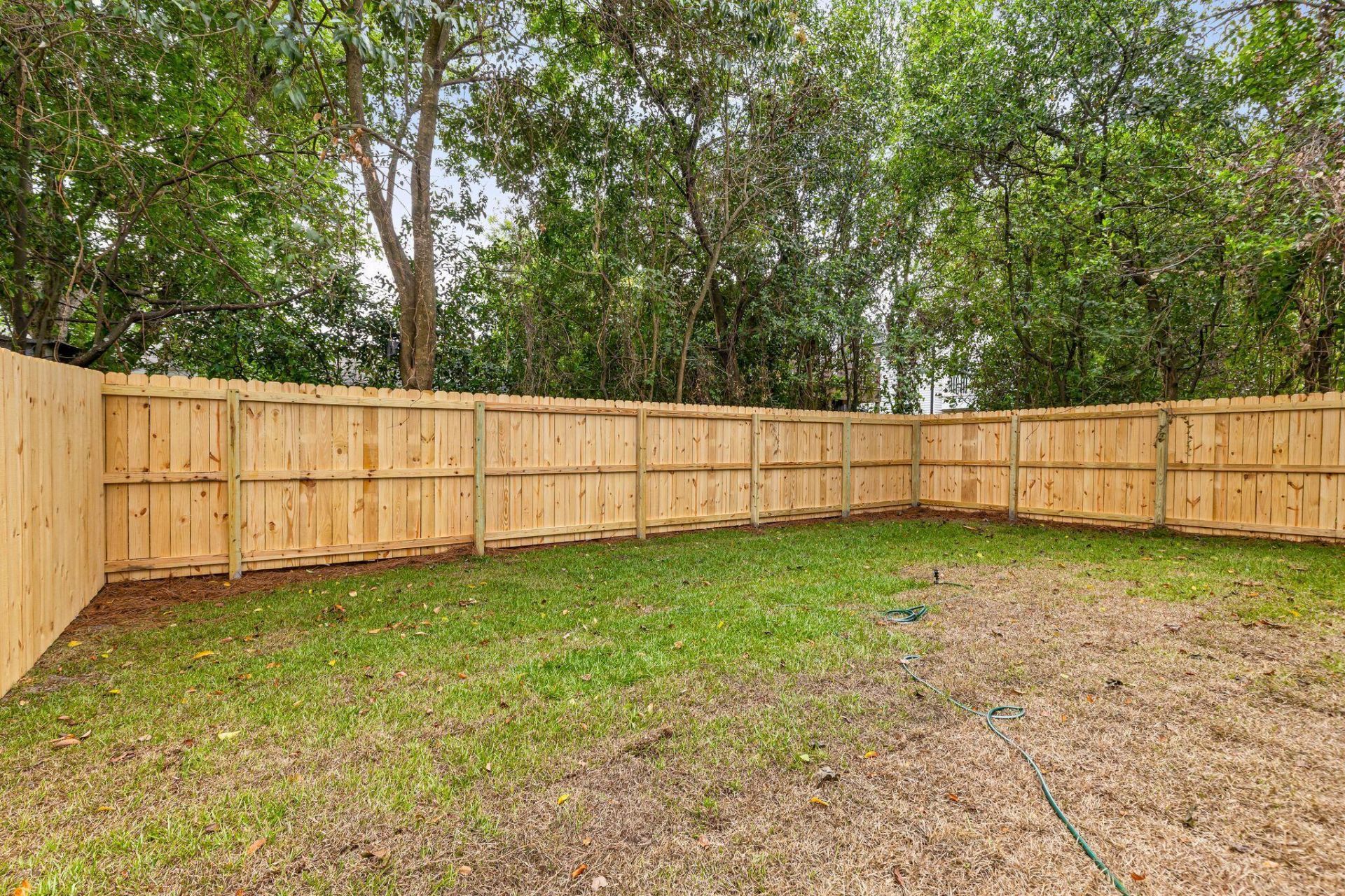 2017 Hampton Avenue Photo 34
