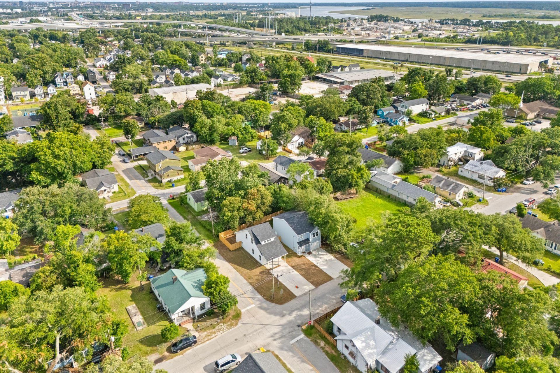 2017 Hampton Avenue Photo 36