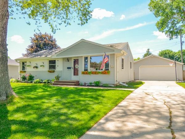 614 KARL STREET, Green Bay, WI 54301