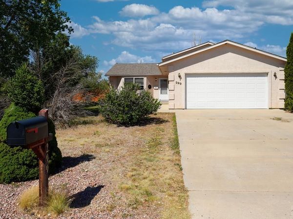 299 S Falcon Dr, Pueblo, CO 81007