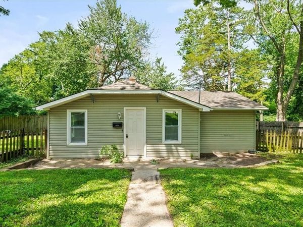 1524 S Home Avenue, Independence, MO 64052