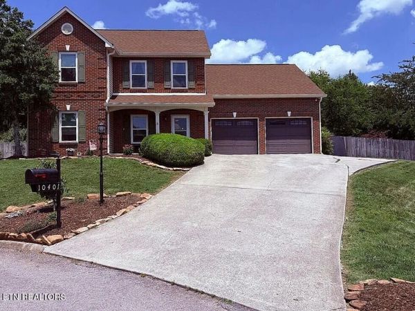 10401 Almanac Lane, Knoxville, TN 37932