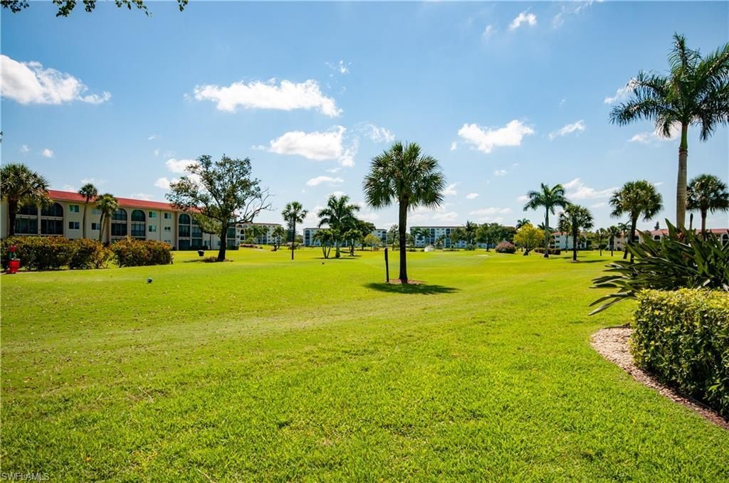 5 High Point Cir W, Unit 104, Naples, FL 34103 Photo