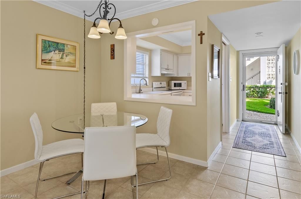 5 High Point Cir W, Unit 104, Naples, FL 34103 Photo