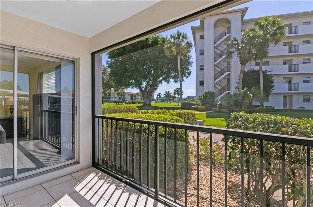 5 High Point Cir W, Unit 104, Naples, FL 34103 Photo