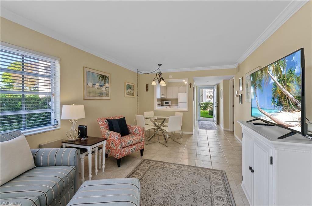 5 High Point Cir W, Unit 104, Naples, FL 34103 Photo